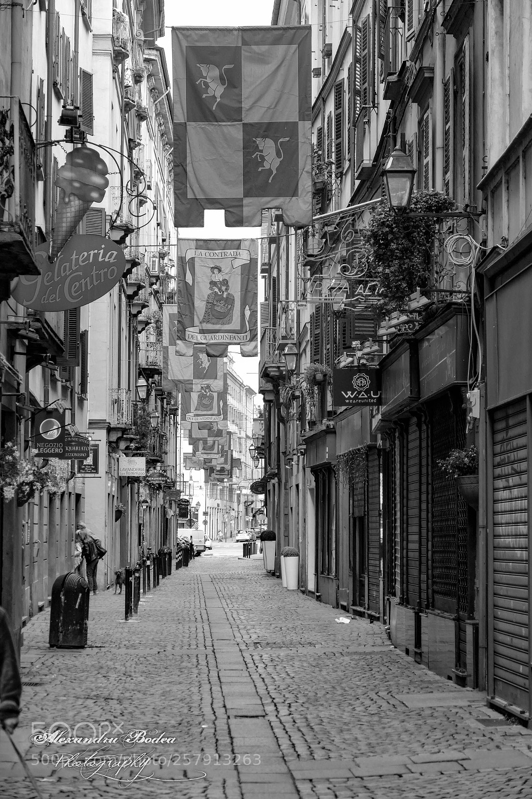 Panasonic Lumix DMC-FZ1000 sample photo. Street on turin (italy) photography
