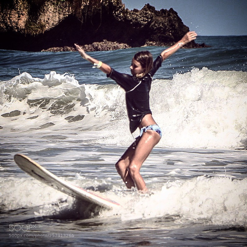 Canon EOS 80D sample photo. Surfgirl photography