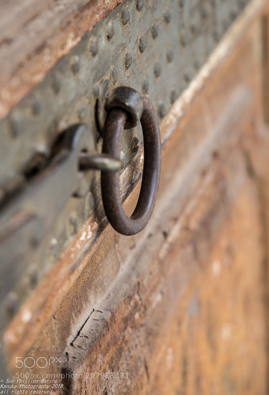 Canon EOS 6D sample photo.  more door handles photography