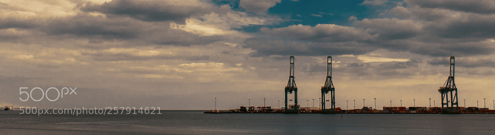 Canon EOS 750D (EOS Rebel T6i / EOS Kiss X8i) sample photo. Harbor aarhus photography