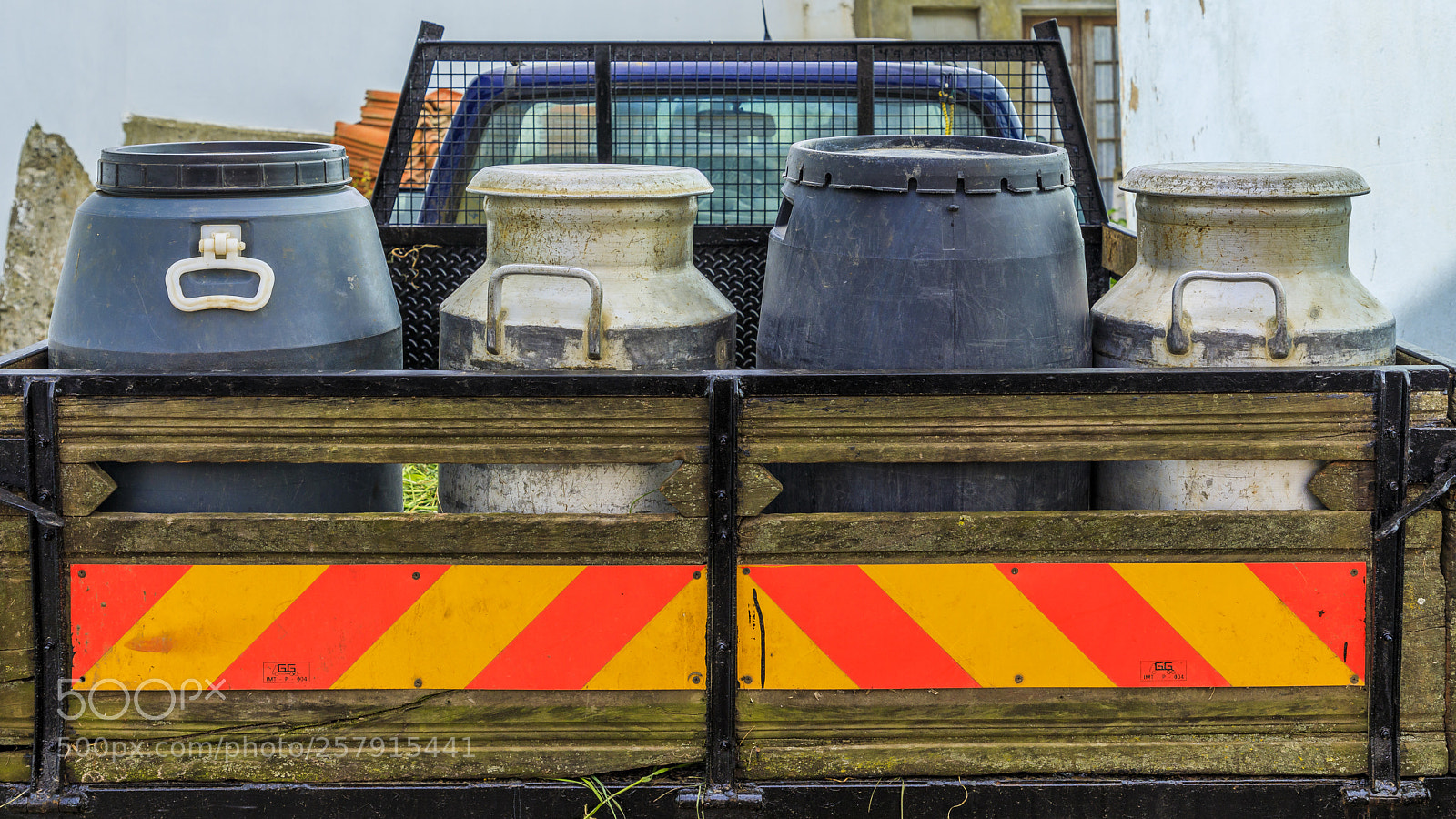 Canon EOS 5D Mark IV sample photo. Açores-terceira-ribeirinha-milk truck photography