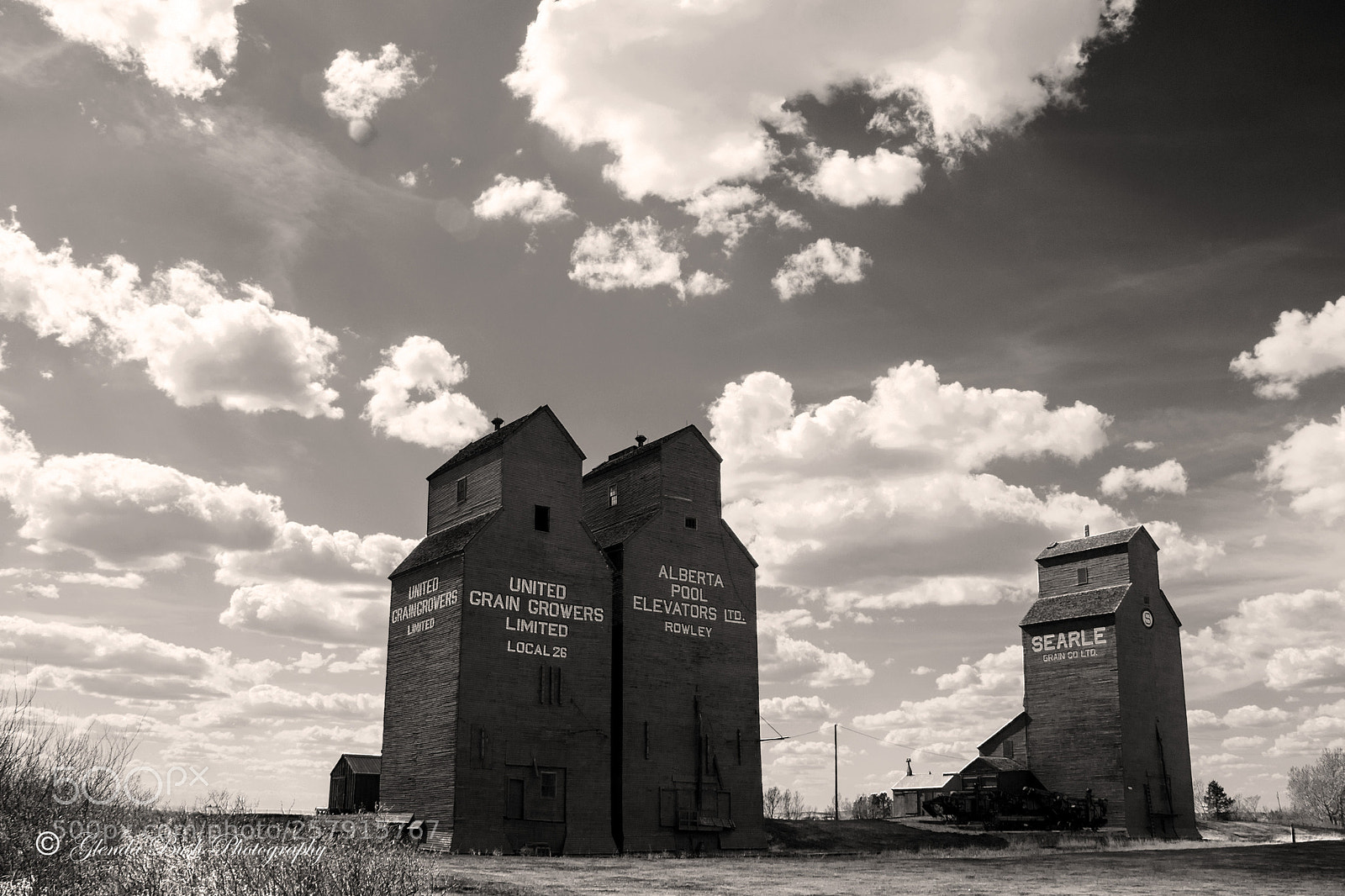 Canon EOS 70D sample photo. Rowley grain elevators photography