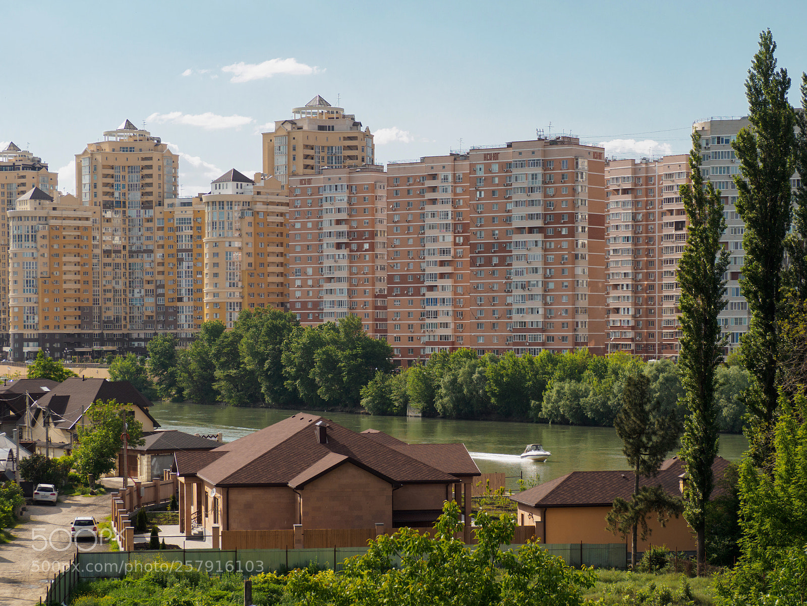 Olympus OM-D E-M5 II sample photo. Вид на Краснодар photography