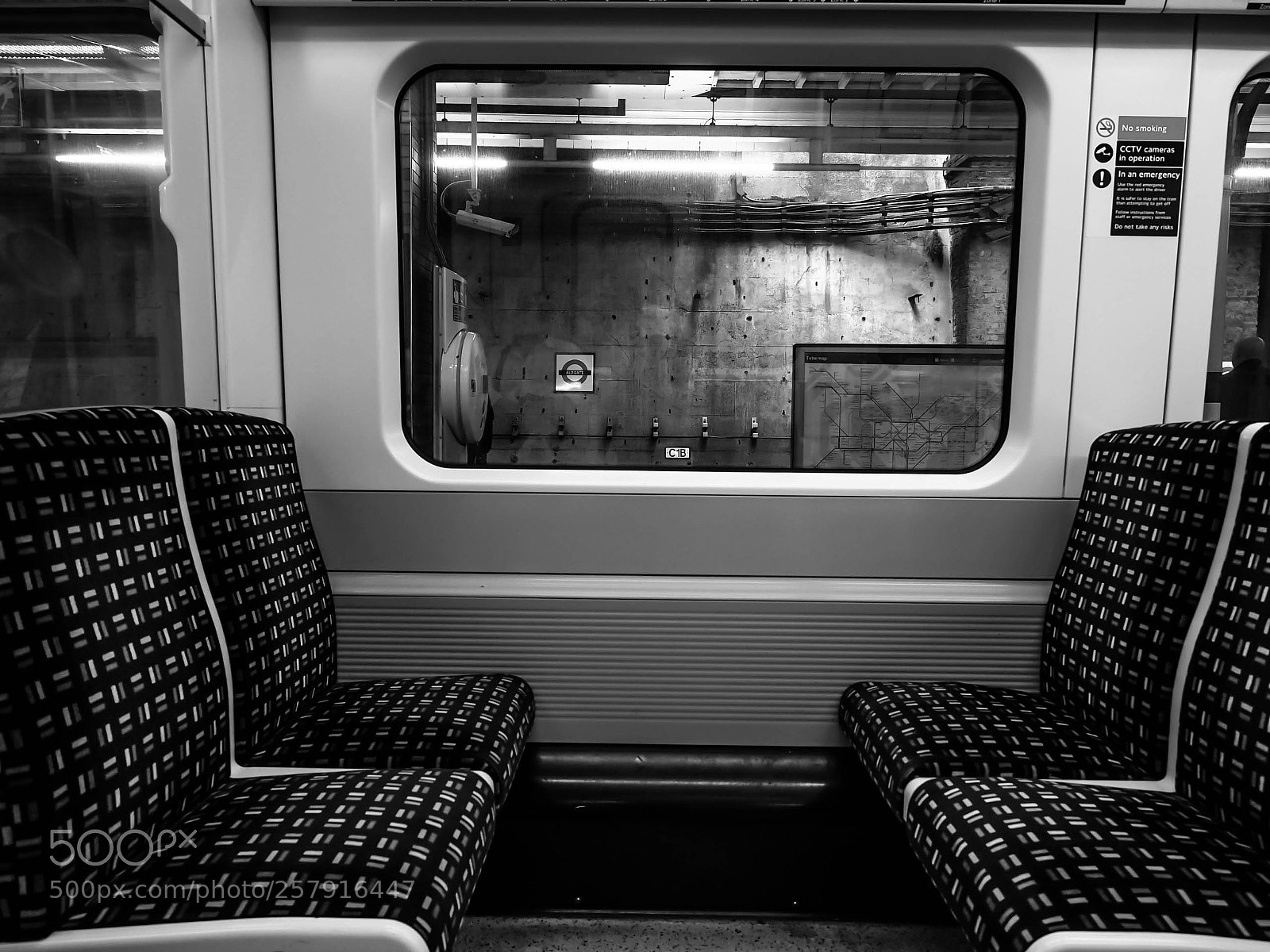 Olympus OM-D E-M5 II sample photo. Train stop photography