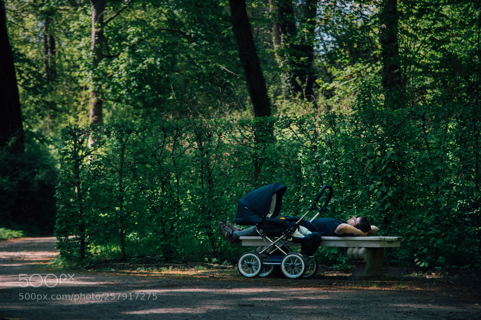 Sony a7R II sample photo. Tired dad photography