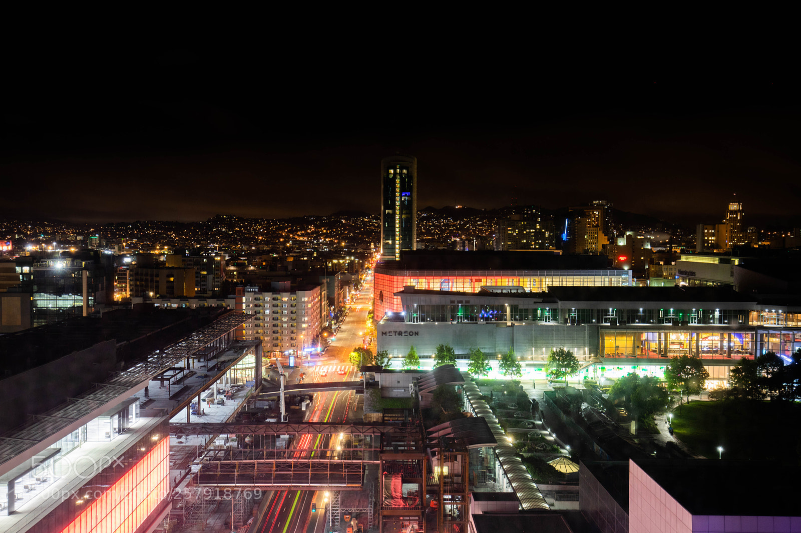 Canon EOS 6D Mark II sample photo. Nighttime sf from the photography