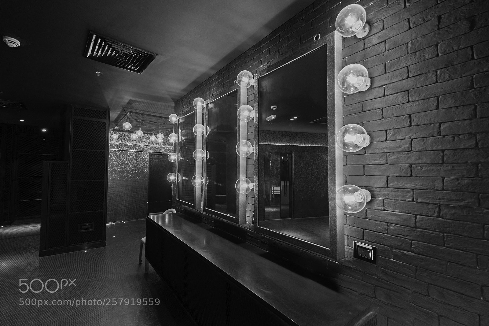 Fujifilm X-T10 sample photo. Mirror photography