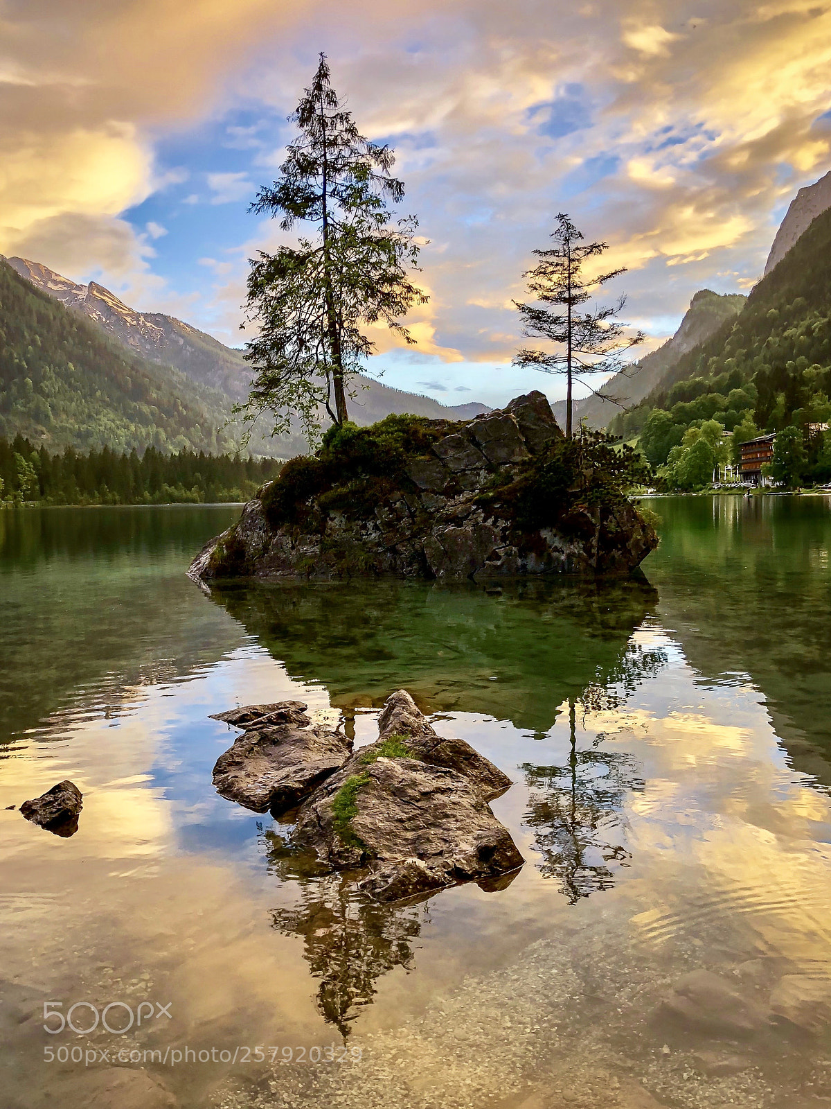 Apple iPhone X sample photo. Glorious hintersee photography