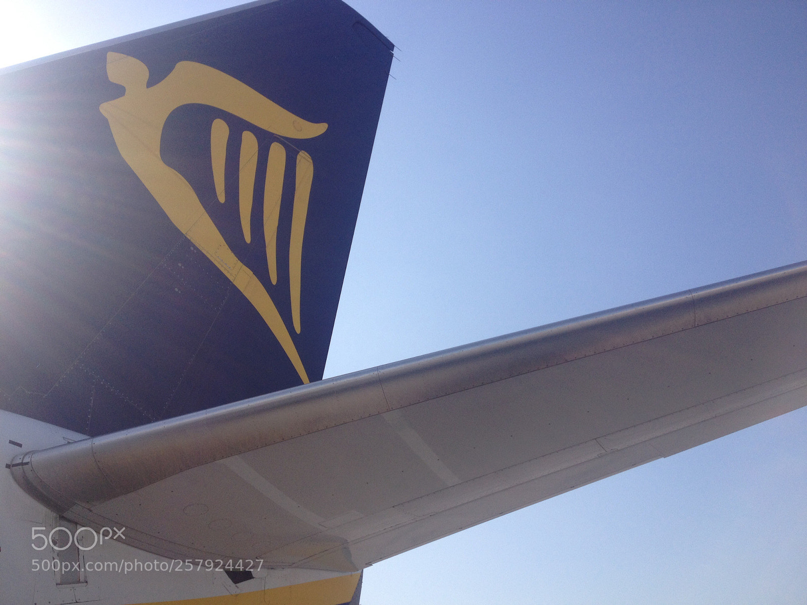 Apple iPhone 4S sample photo. Airport jean paul ii photography