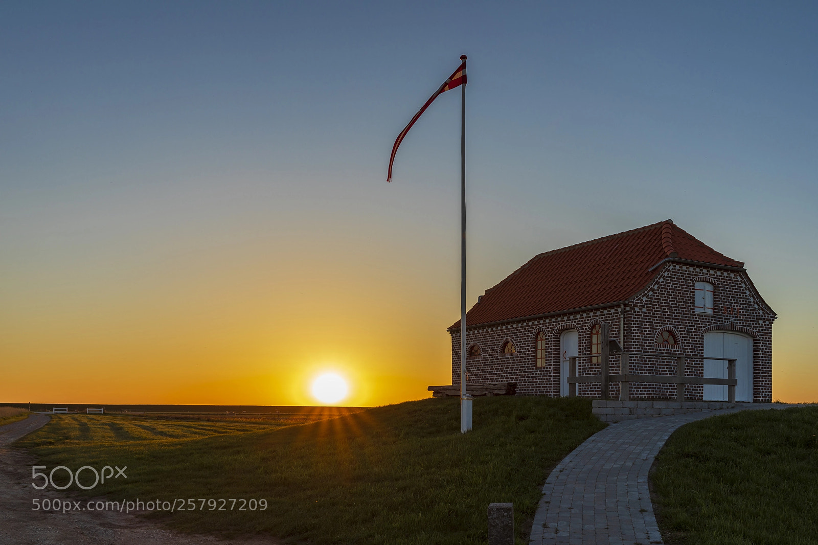 Canon EOS 5D Mark IV sample photo. Misthusum photography