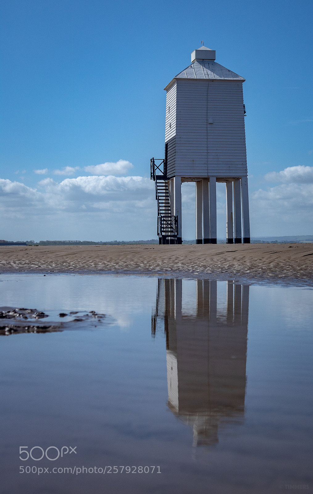 Canon EOS 750D (EOS Rebel T6i / EOS Kiss X8i) sample photo. Burnham-on-sea lighthouse photography