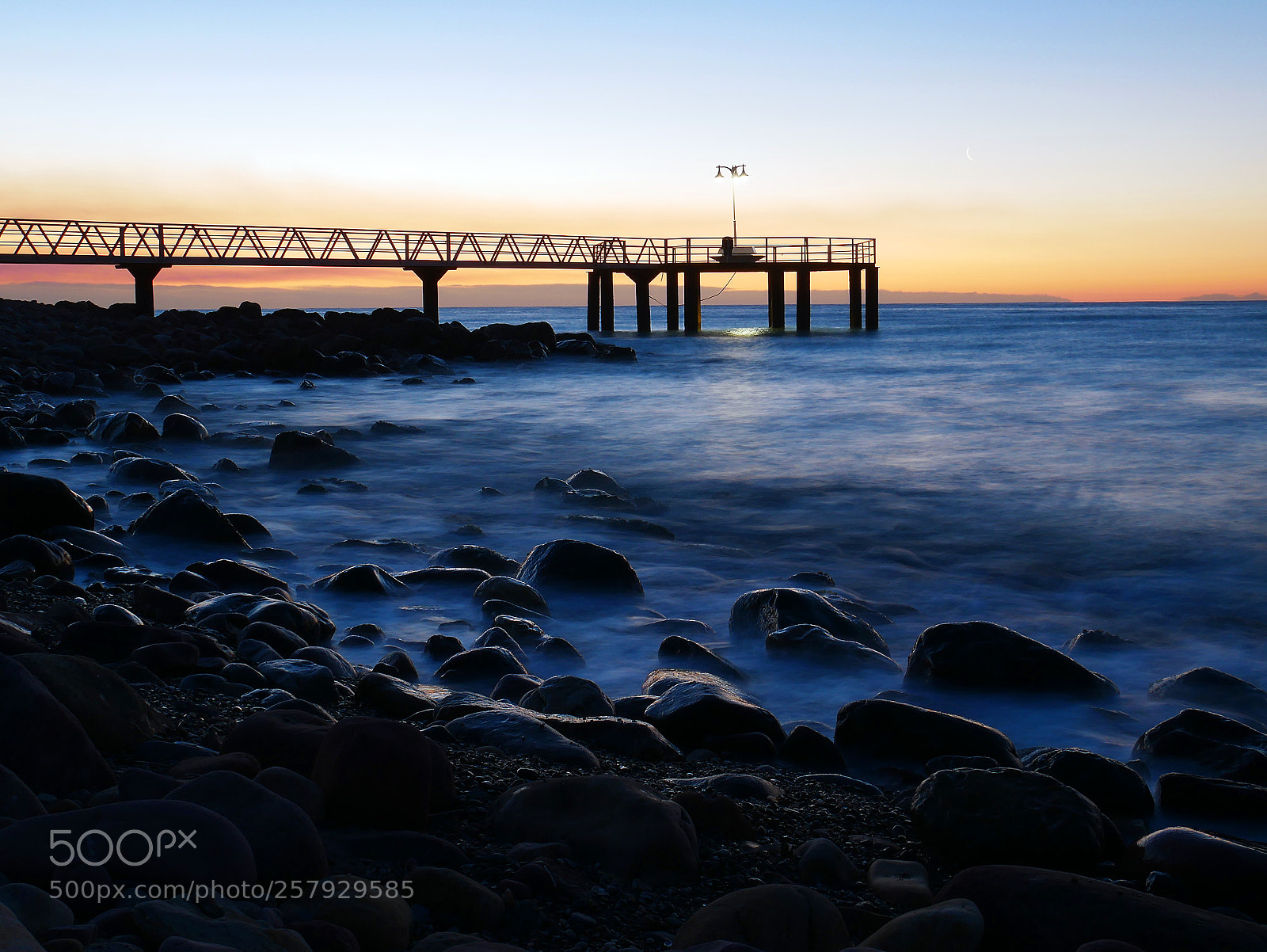 Panasonic Lumix DMC-GX85 (Lumix DMC-GX80 / Lumix DMC-GX7 Mark II) sample photo. Amanecer photography