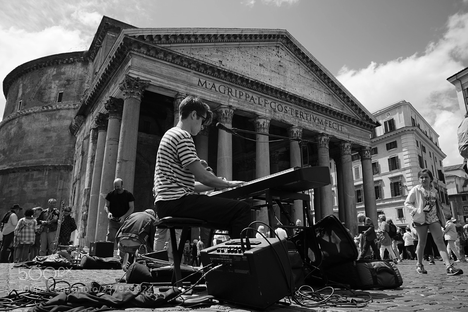 Sony a7 II sample photo. Pantheon’ notes musik photography