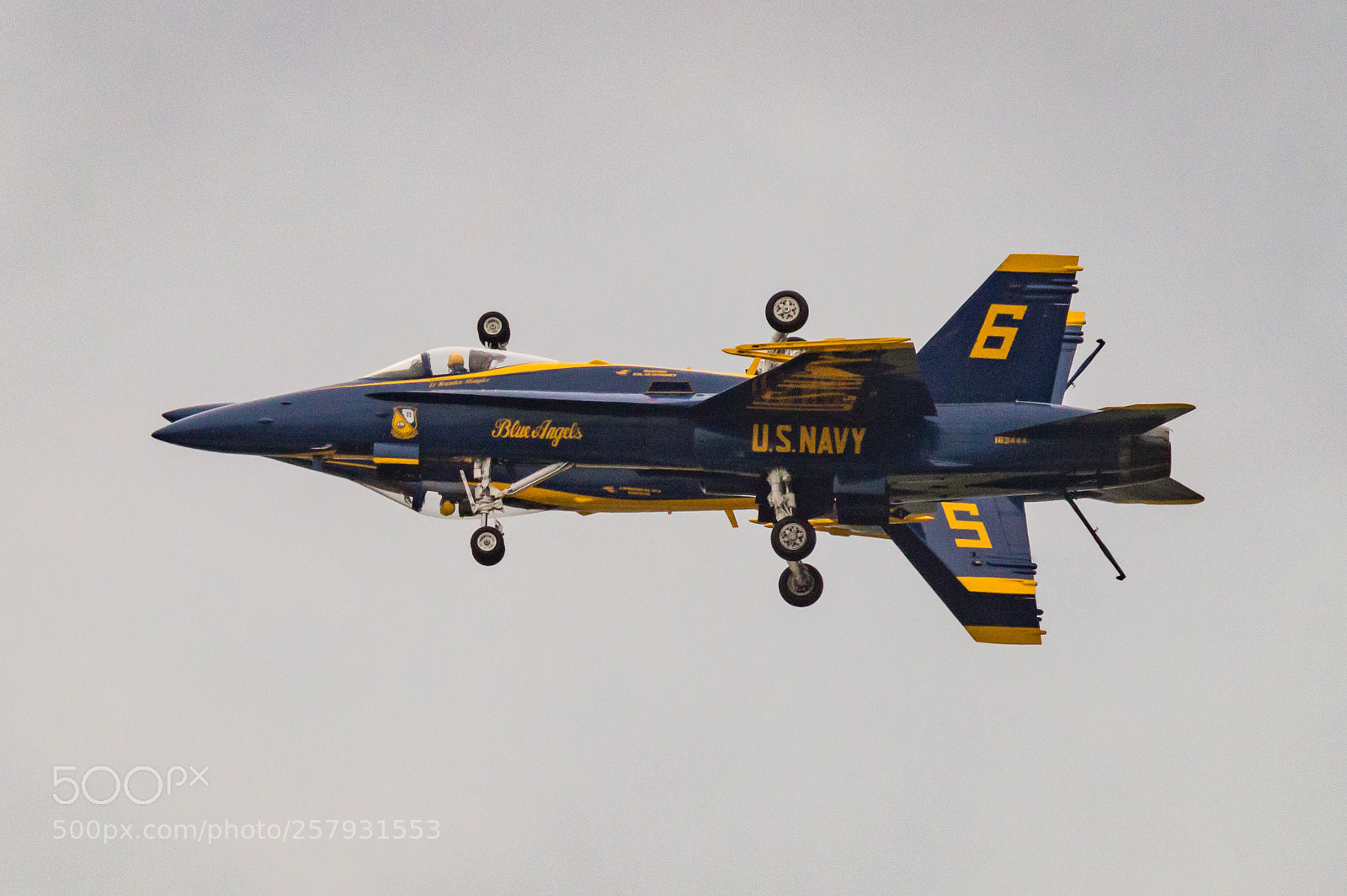 Nikon D3200 sample photo. Landing config inverted photography