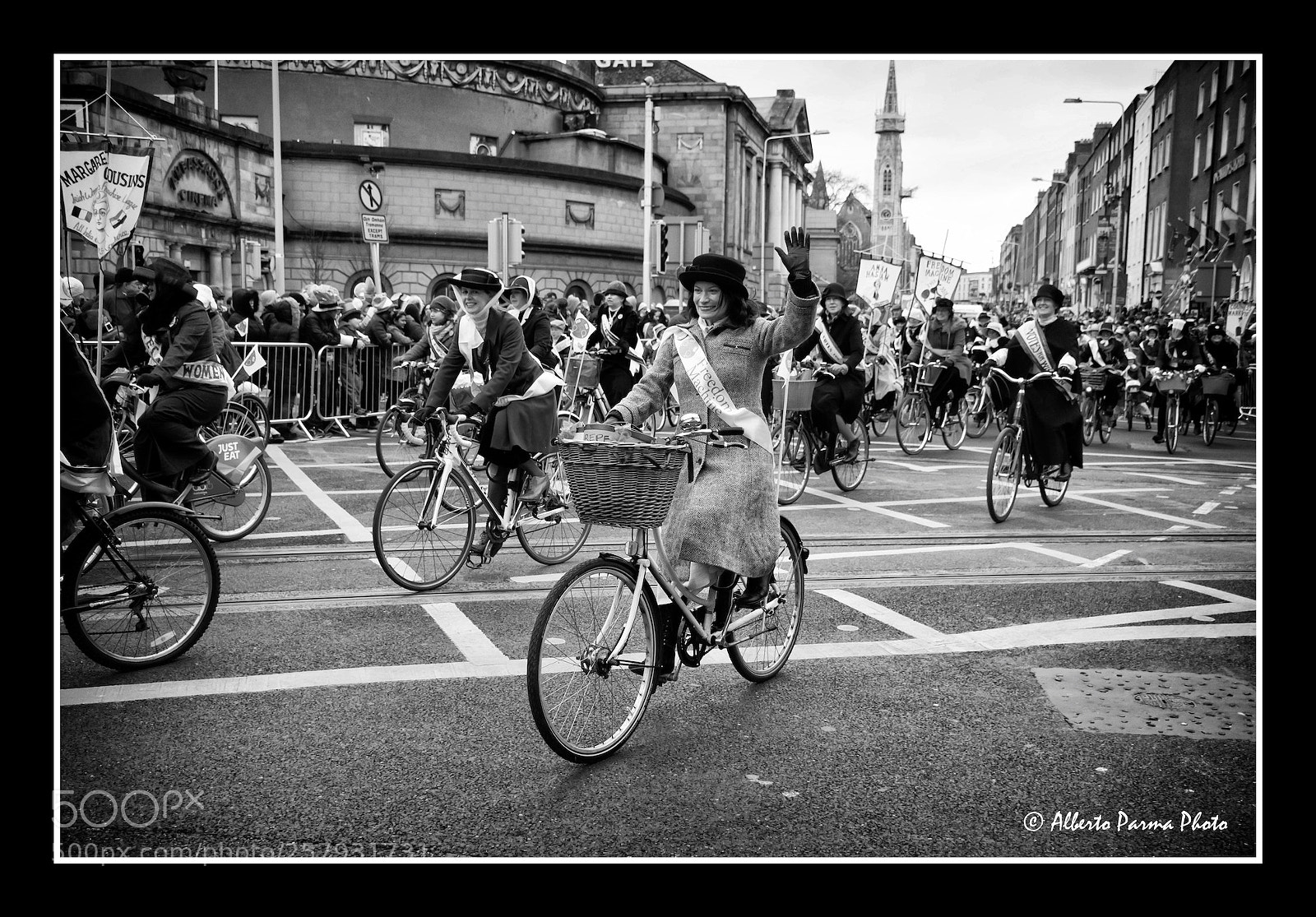 Nikon D7100 sample photo. Bike girls - dublin photography