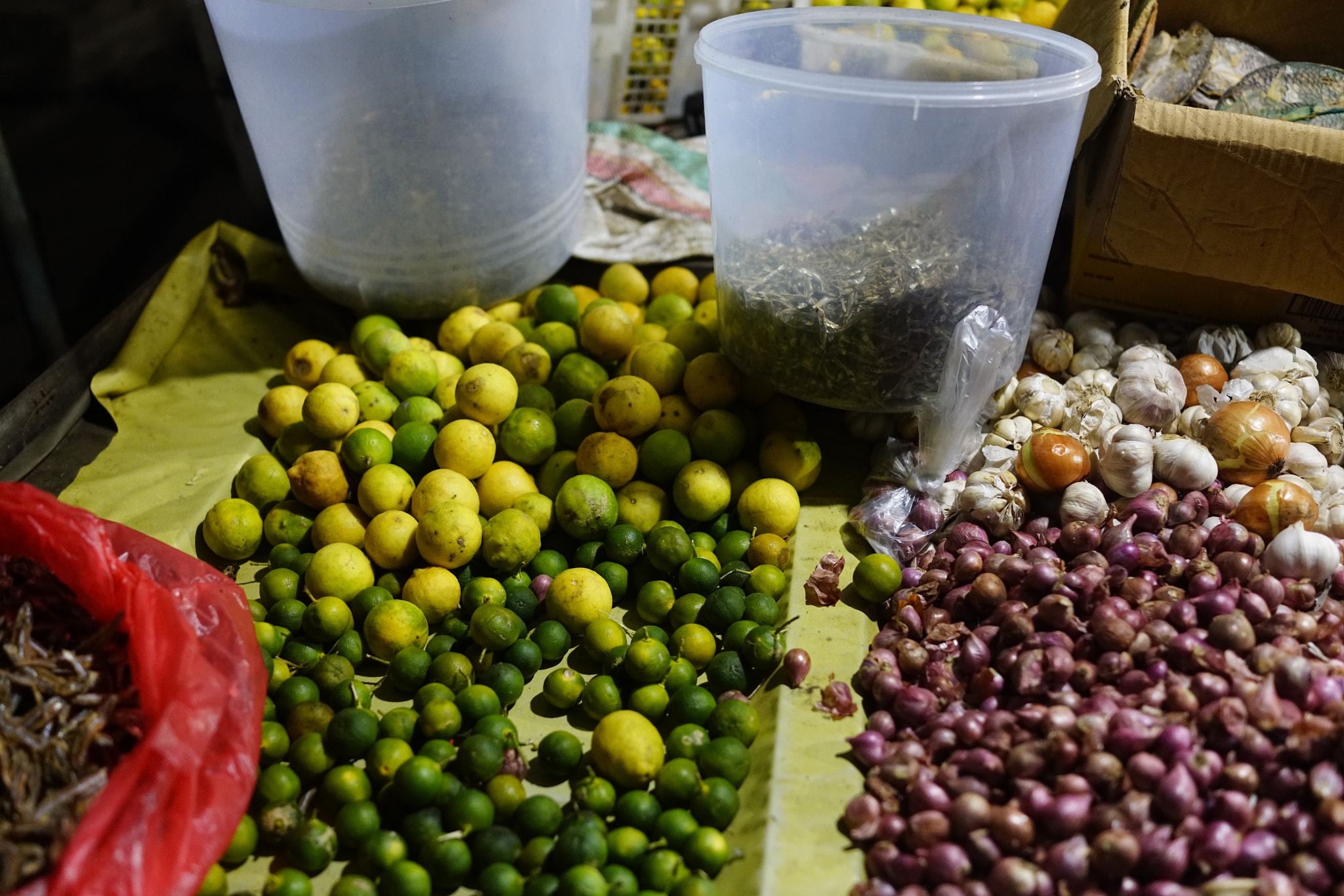 Sony Cyber-shot DSC-RX1R II sample photo. Market colours photography