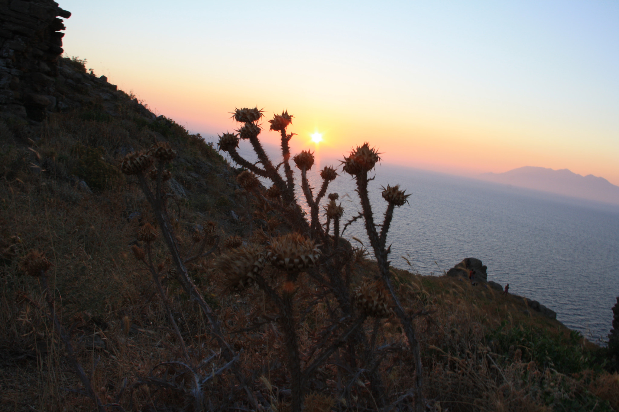 Canon EOS 1000D (EOS Digital Rebel XS / EOS Kiss F) sample photo. Thron and sunset photography