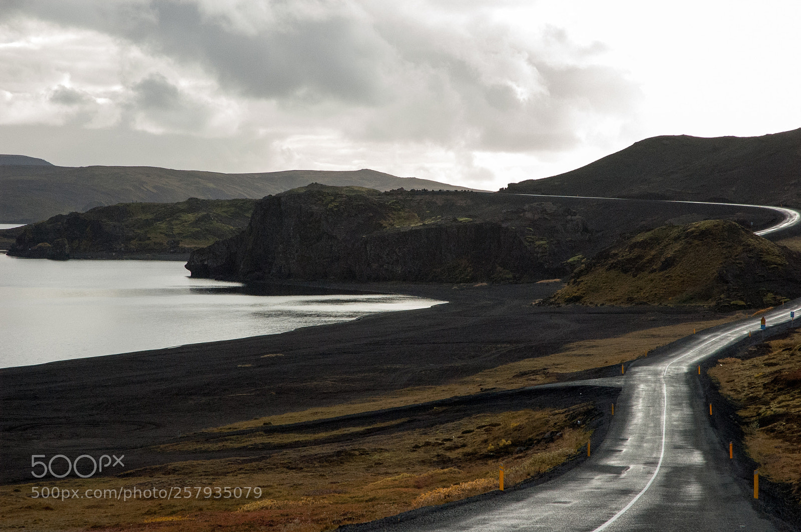 Nikon D70s sample photo. Wet road photography