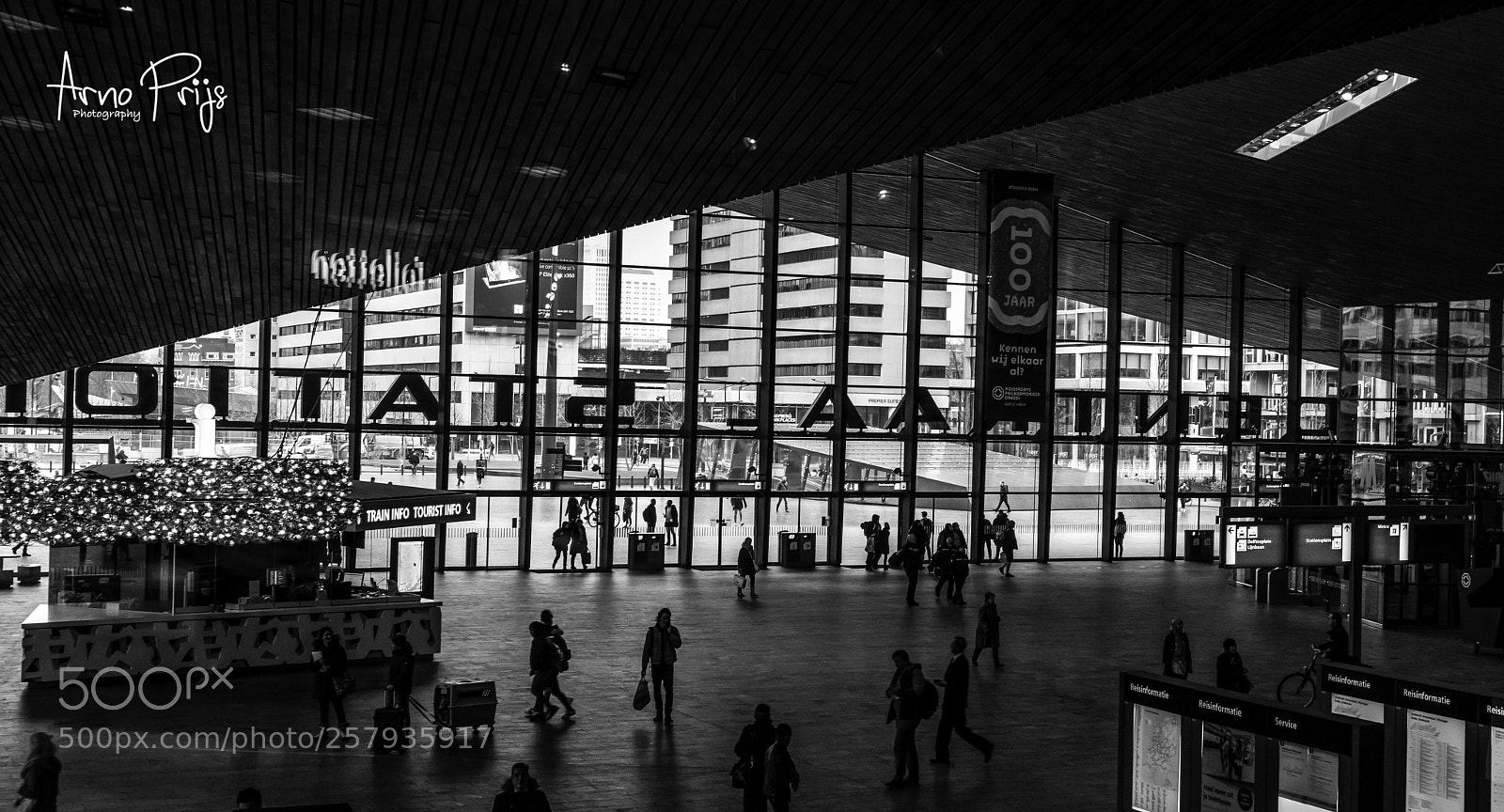 Nikon D7100 sample photo. Rotterdam centraal station  photography