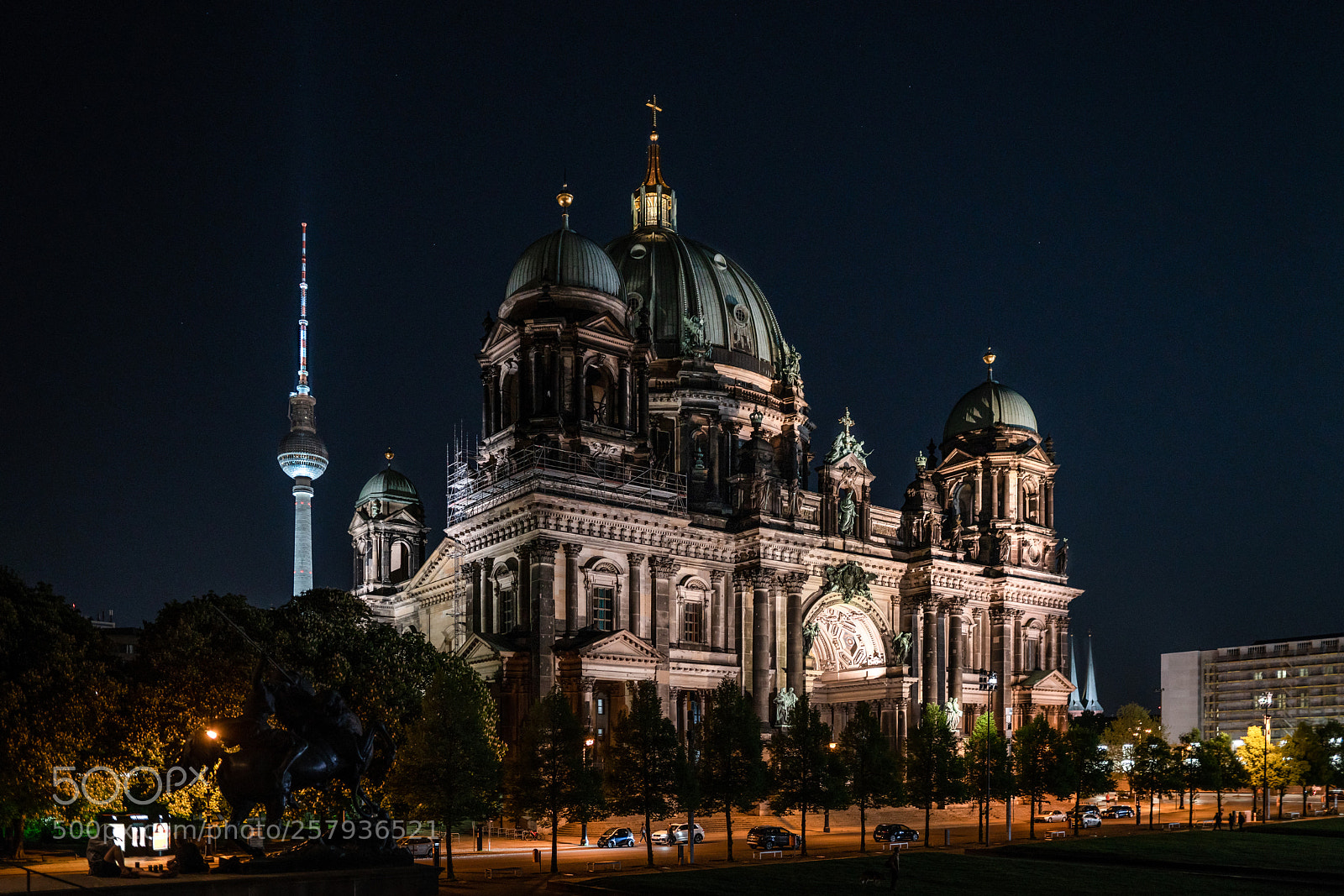 Sony a7R II sample photo. Berlinerdom photography