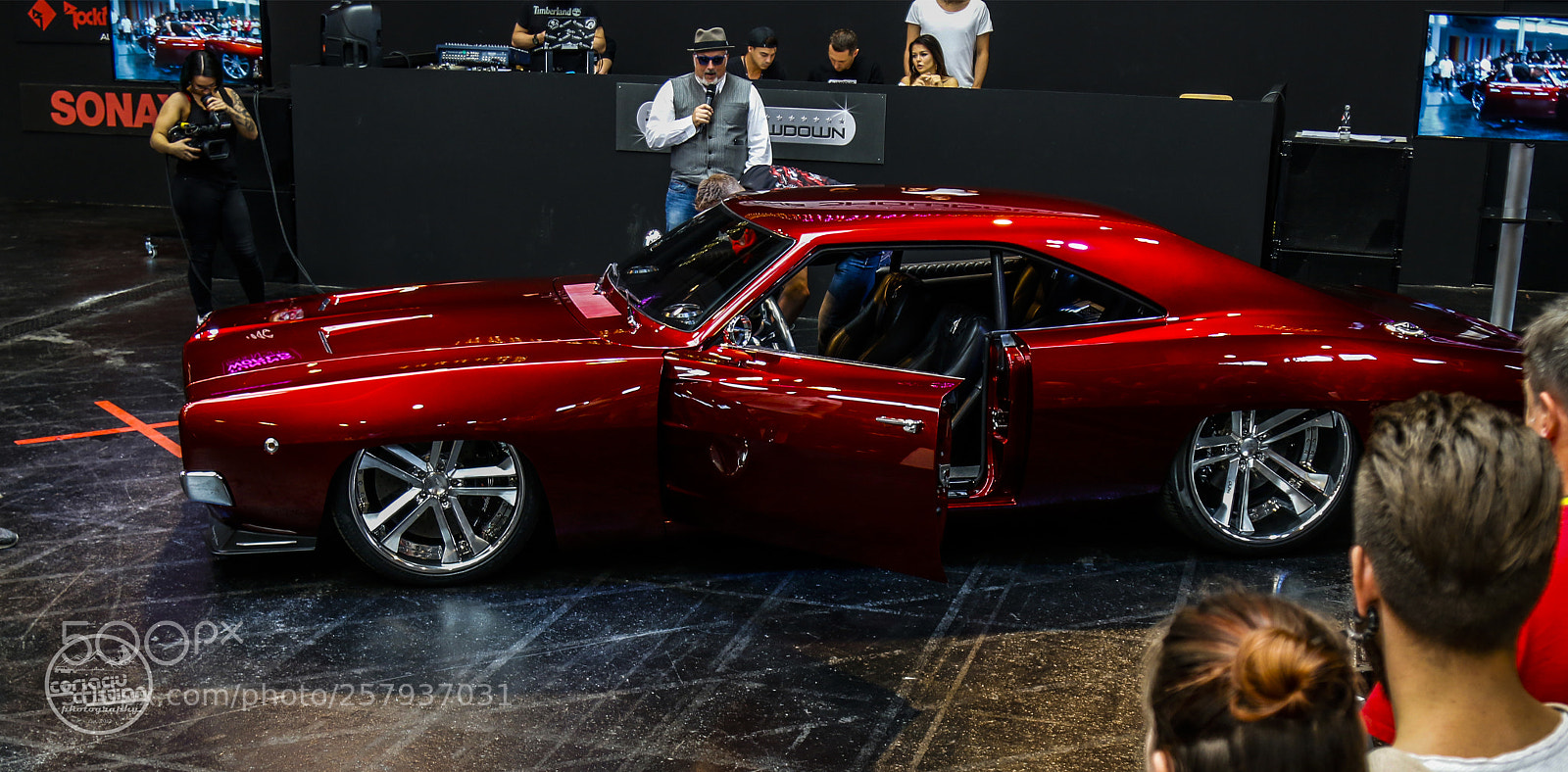 Canon EOS 70D sample photo. Dodge charger photography