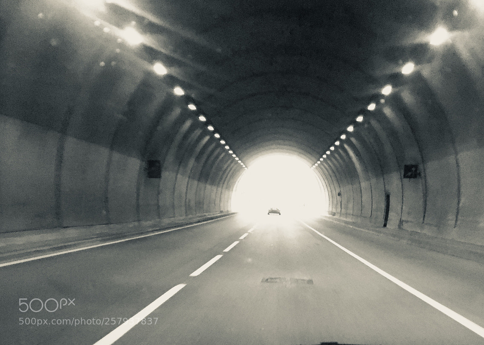 Apple iPhone 6 sample photo. Tunnel street  photography
