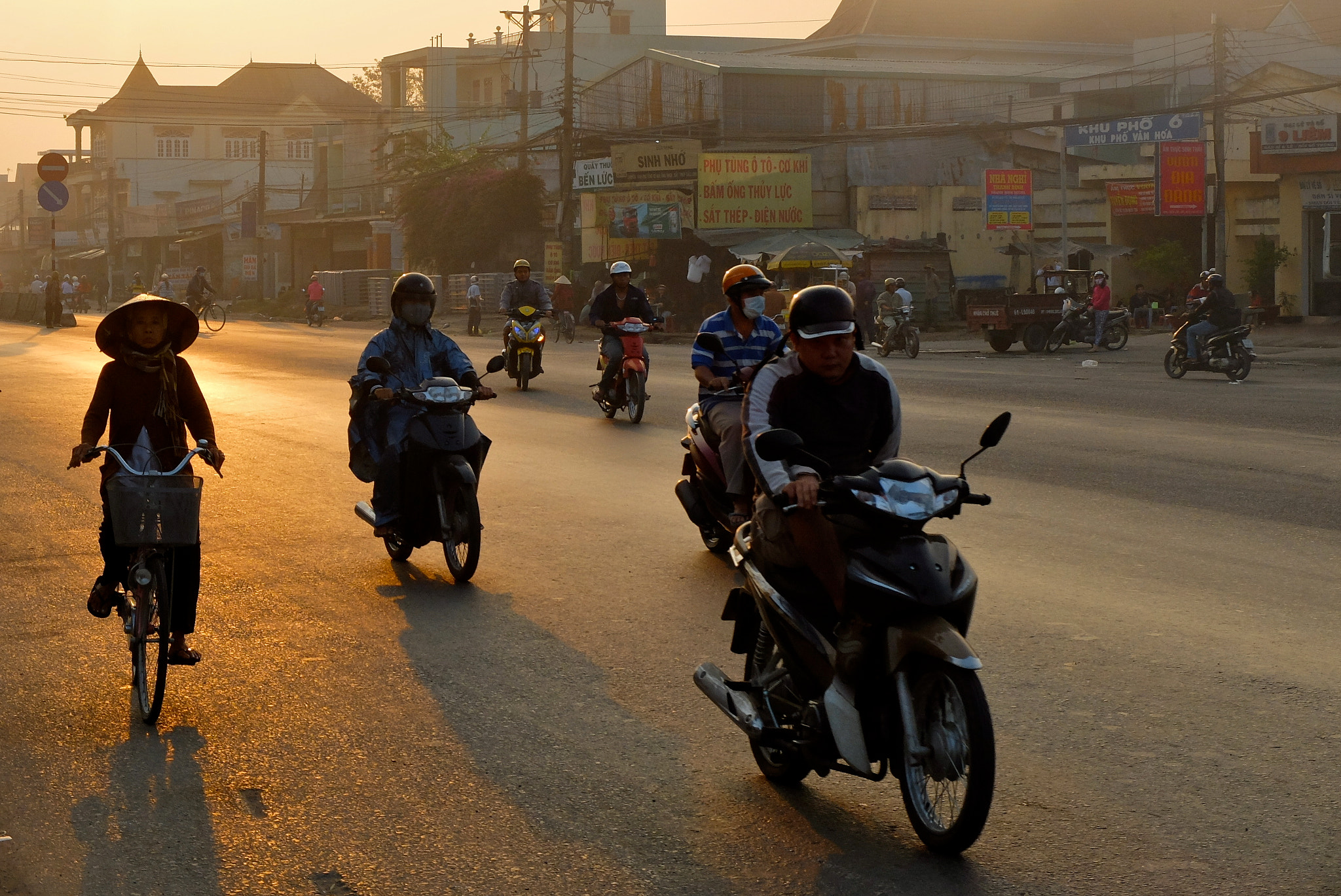 Fujifilm X20 sample photo. Morning routine photography