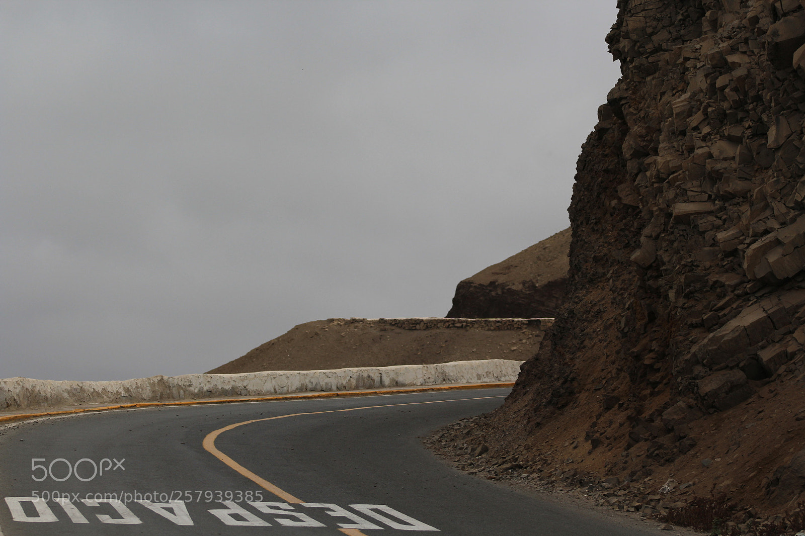 Canon EF 75-300mm f/4-5.6 sample photo. Img photography
