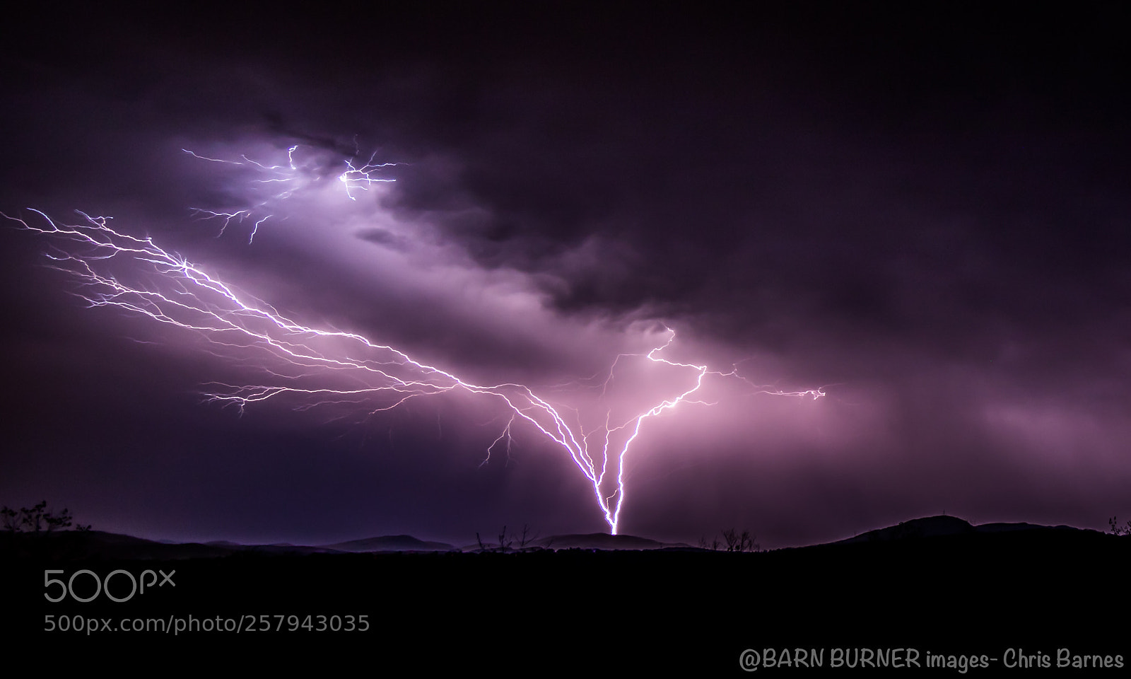 Canon EOS 7D Mark II sample photo. Lightening storm photography