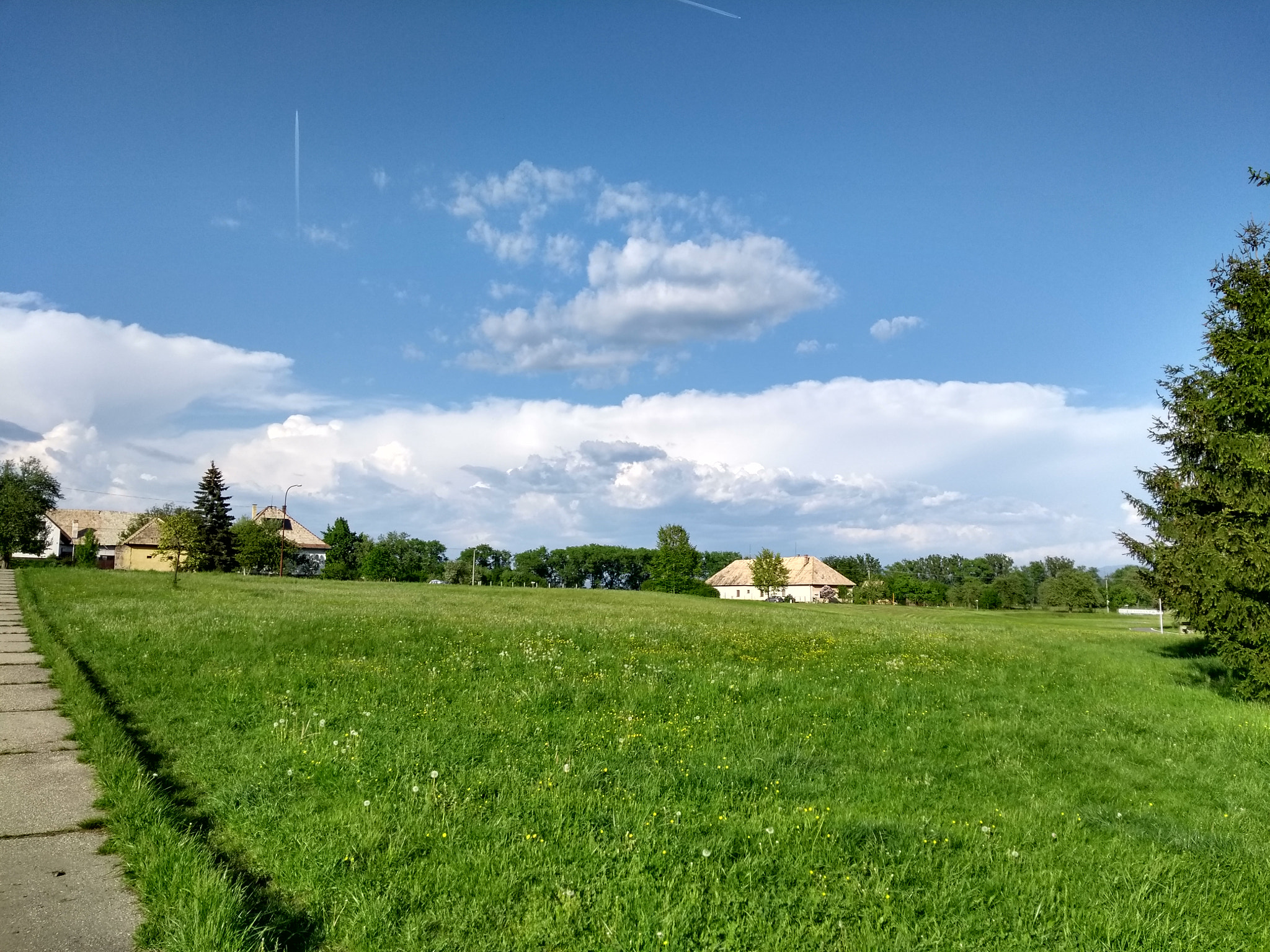 Motorola Moto G (5th Gen) sample photo. Kováčová 5-18-3 photography
