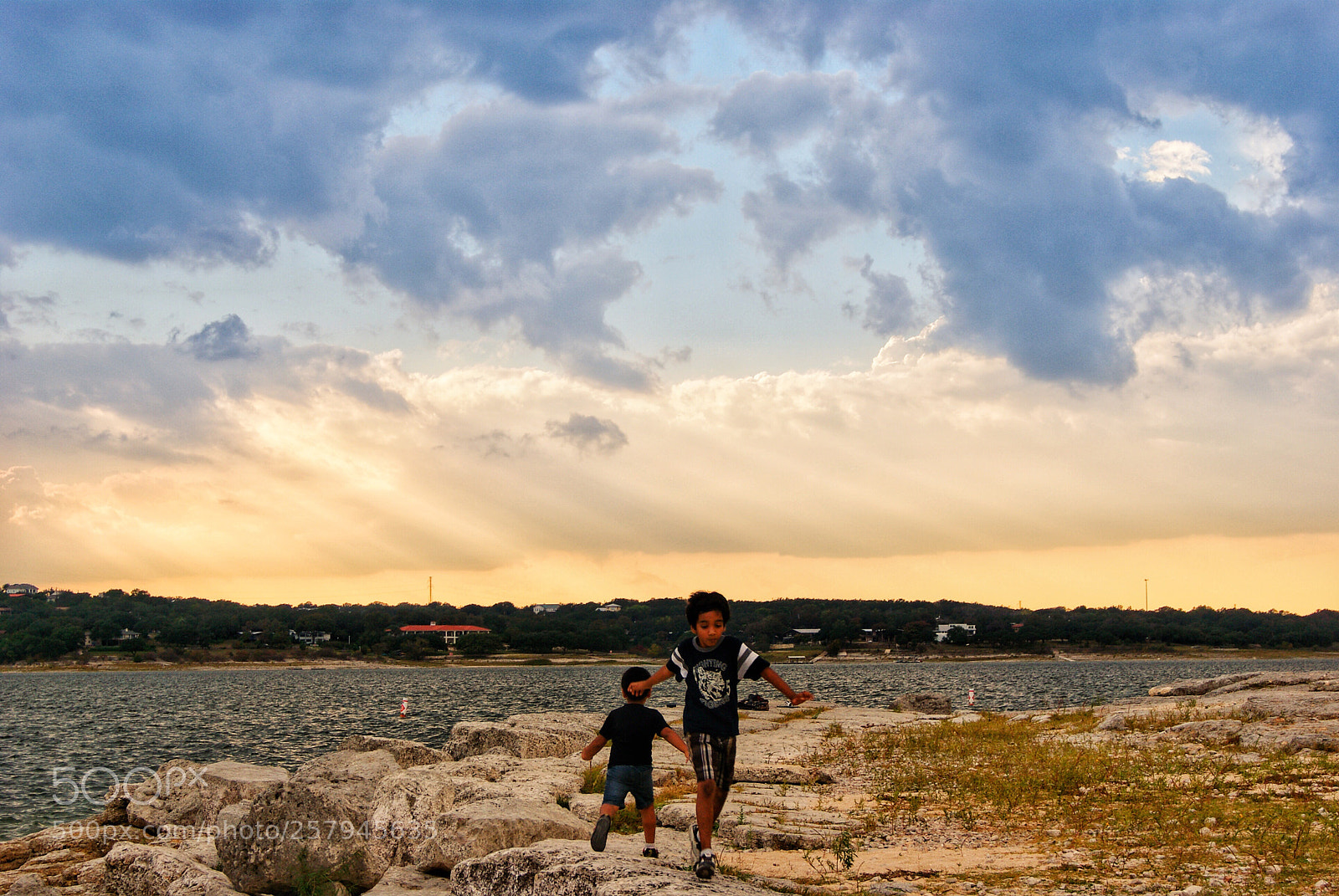 Sony Alpha DSLR-A230 sample photo. Kids photography