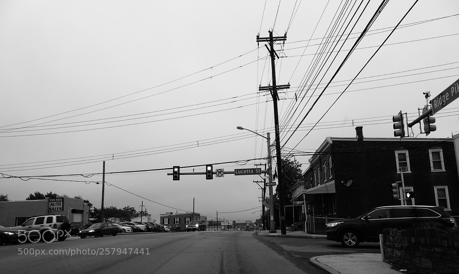 Sony Cyber-shot DSC-HX90V sample photo. The wires at ridge photography
