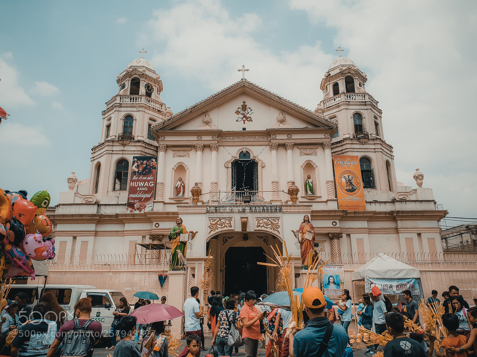 Samsung Galaxy S9 sample photo. Quiapo church photography