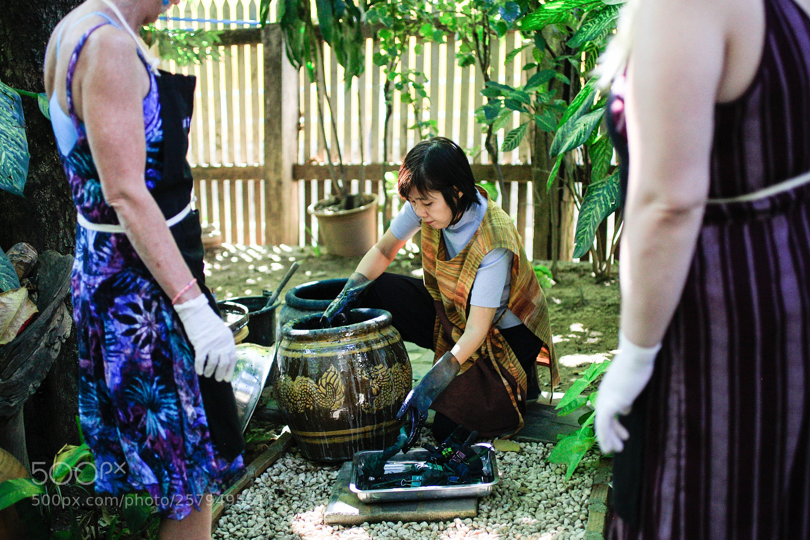 Canon EOS 5D Mark II sample photo. Indigo dye class chiang photography