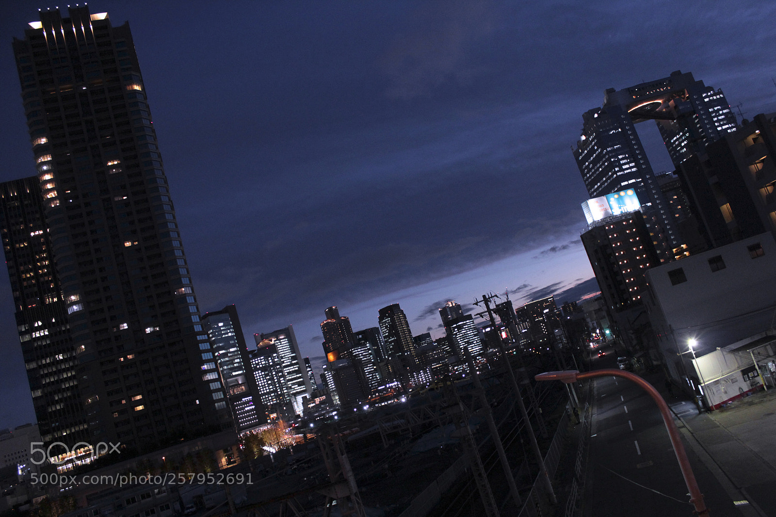 Canon EOS 550D (EOS Rebel T2i / EOS Kiss X4) sample photo. Osaka photography