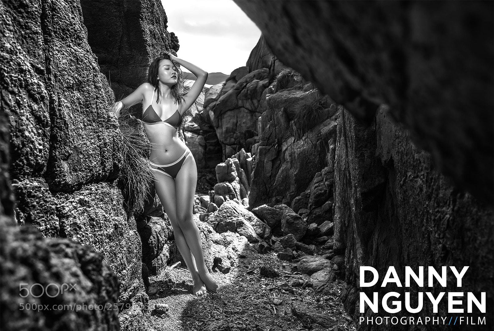 Sony a7R III sample photo. Bikini in bw photography