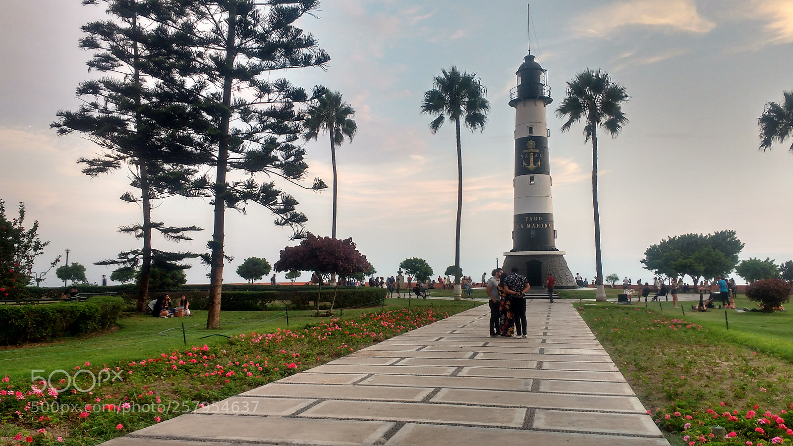 Motorola MotoG3 sample photo. El faro de la photography