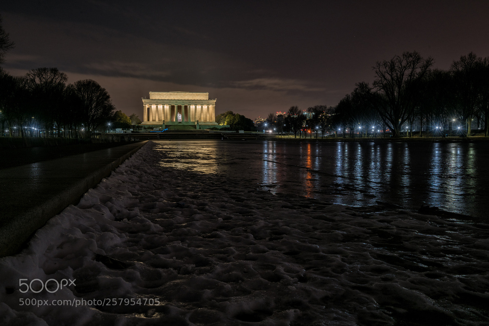 Sony a7R II sample photo. Lincoln memorial in early photography