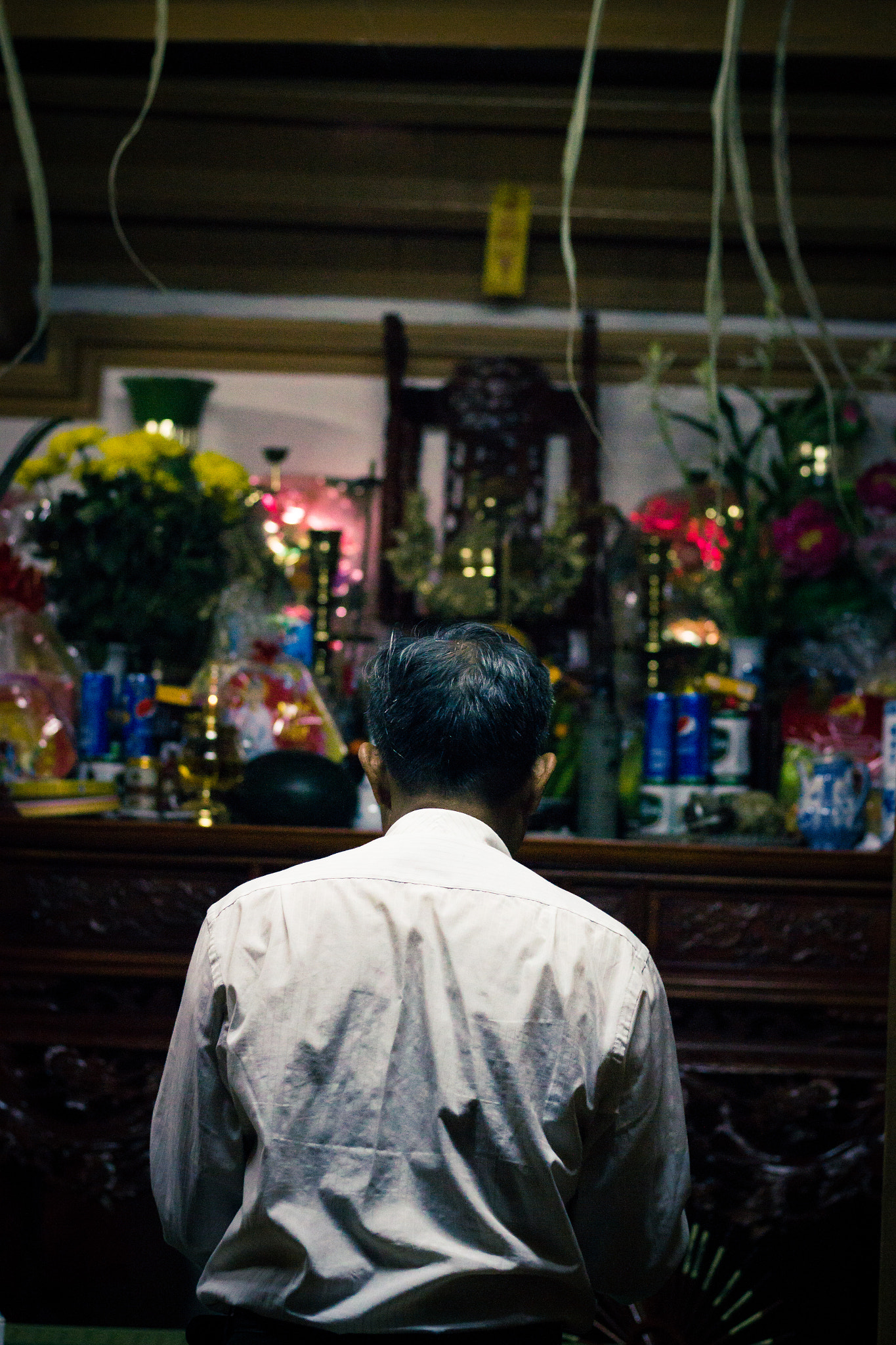 Canon EOS 600D (Rebel EOS T3i / EOS Kiss X5) sample photo. My grandfather pray for good things to new year photography