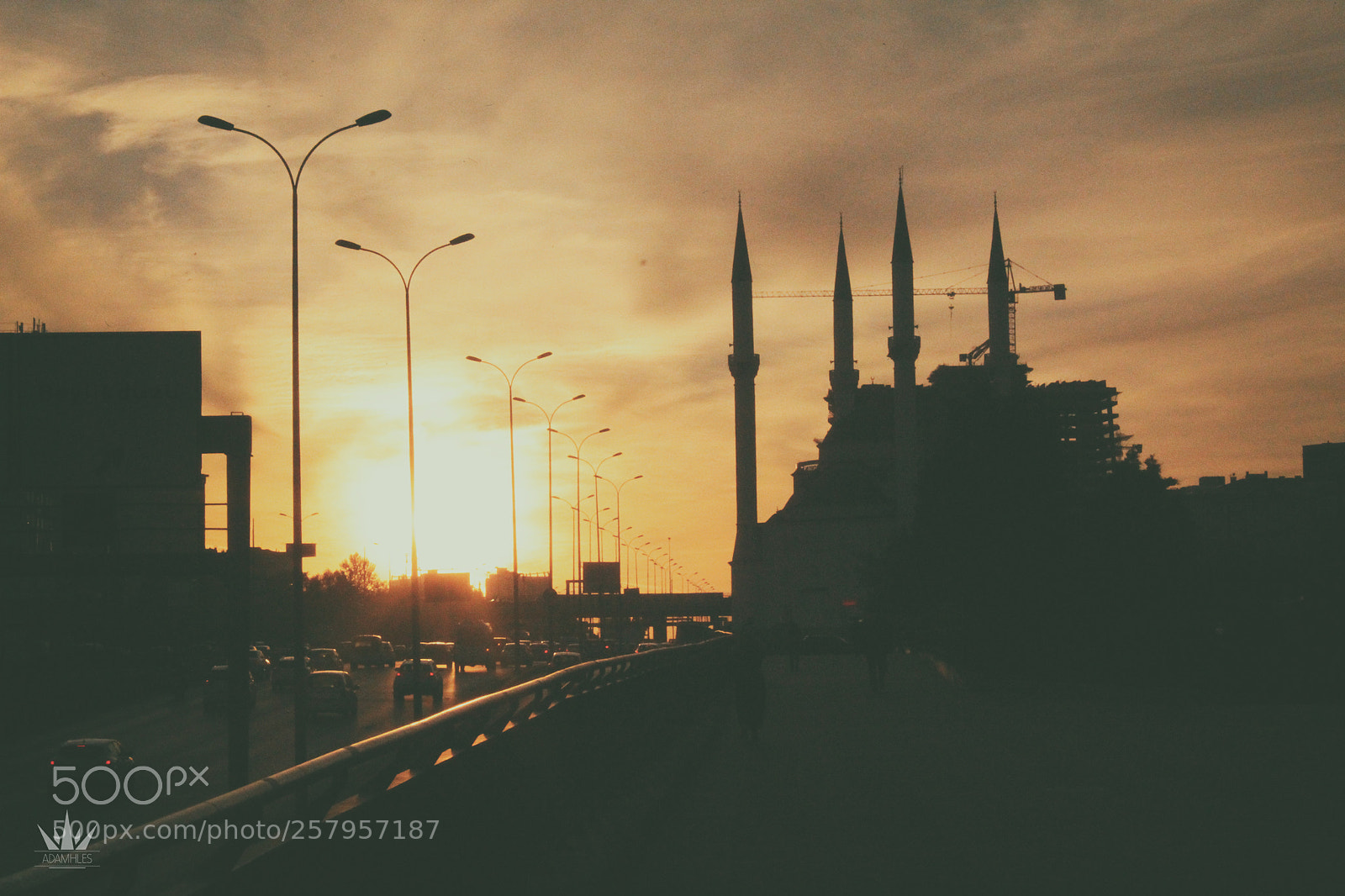 Canon EOS 1300D (EOS Rebel T6 / EOS Kiss X80) sample photo. Sunset in istanbul photography