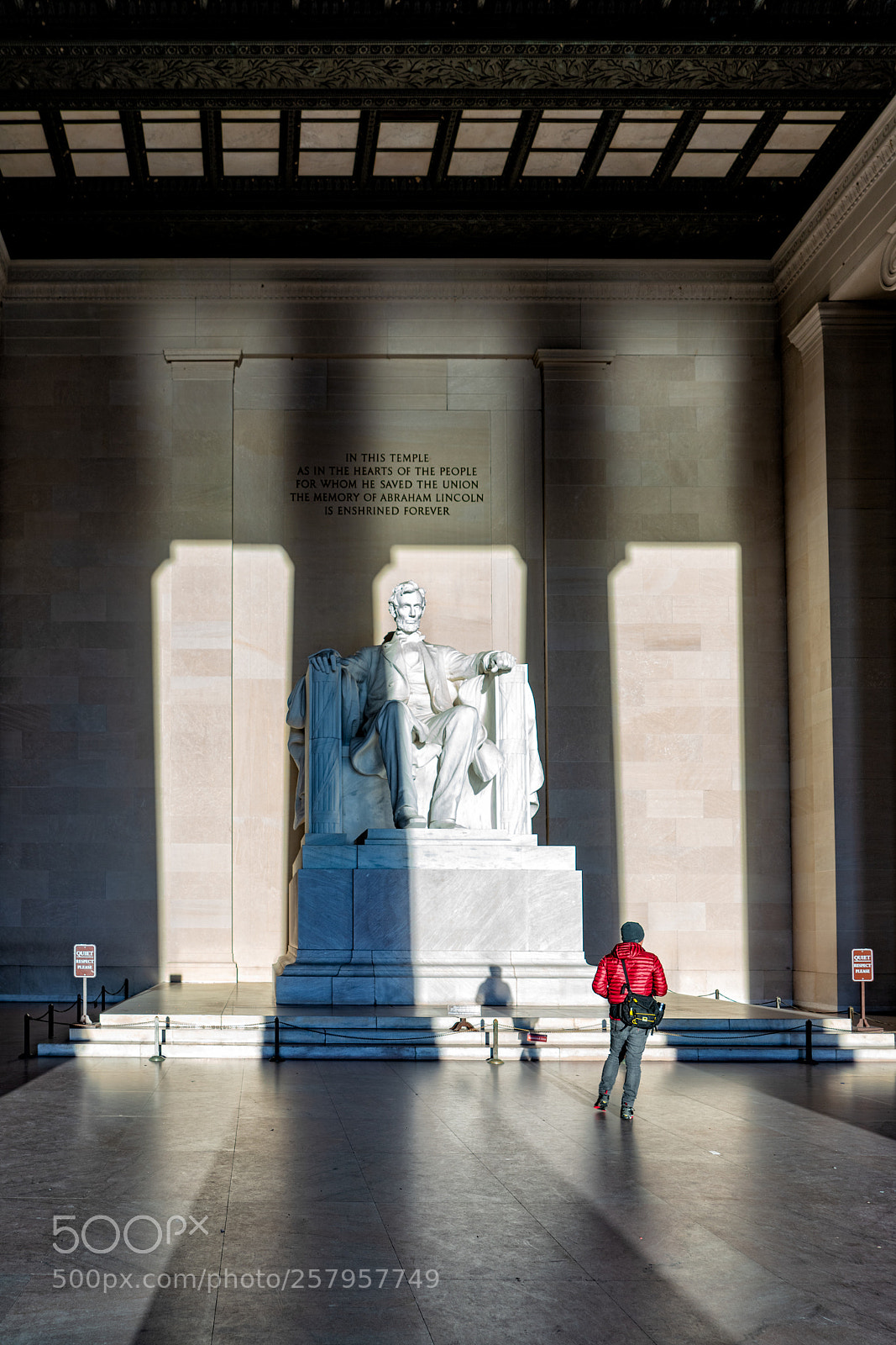 Sony a7R III sample photo. Lincoln memorial shadows photography