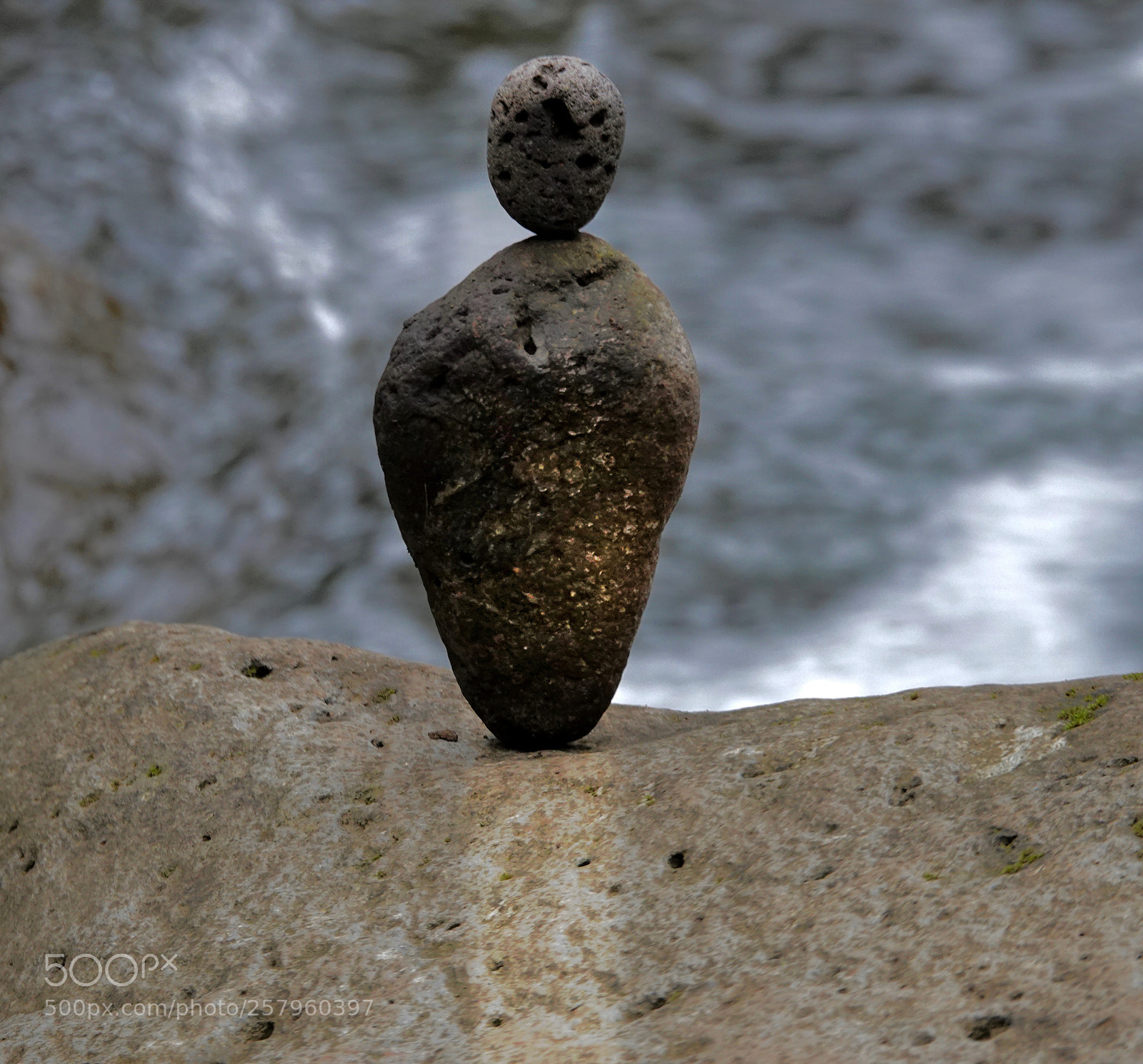 Sony Cyber-shot DSC-RX10 IV sample photo. In the balance photography