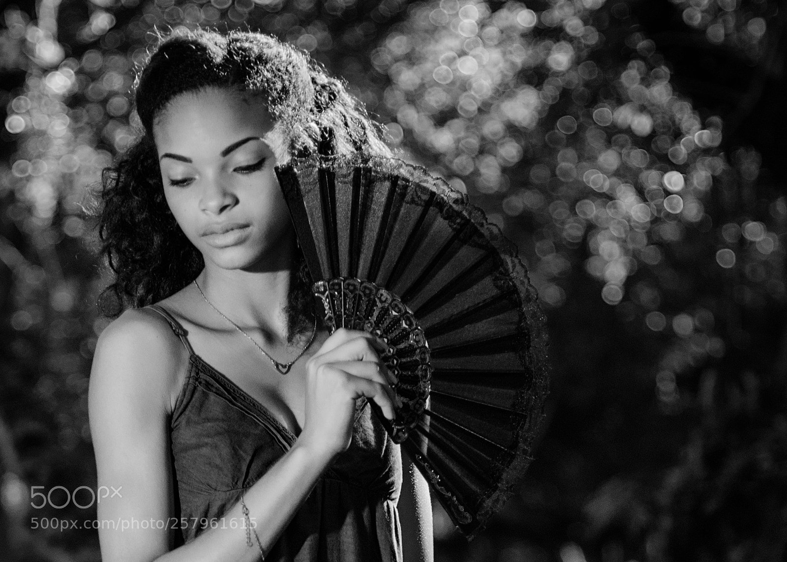 Nikon D7000 sample photo. Kesnie 01 0017b-bw photography