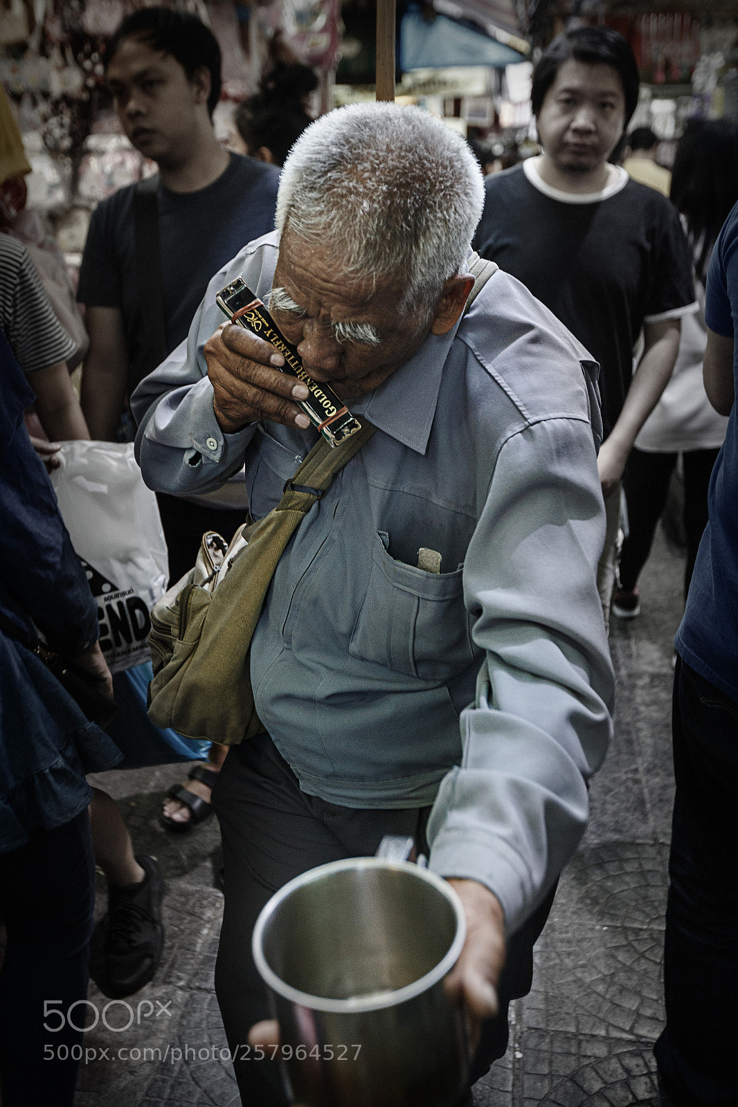 Canon EOS 6D sample photo. City life photography