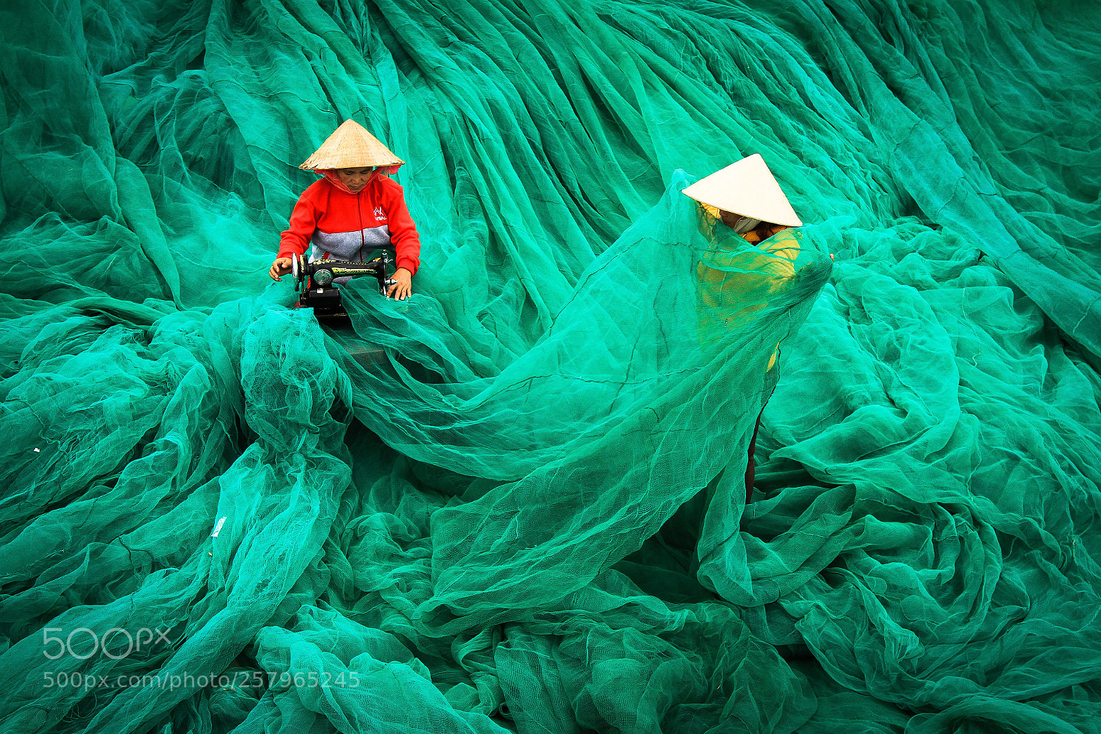 Canon EOS 7D sample photo. Sewing nets photography
