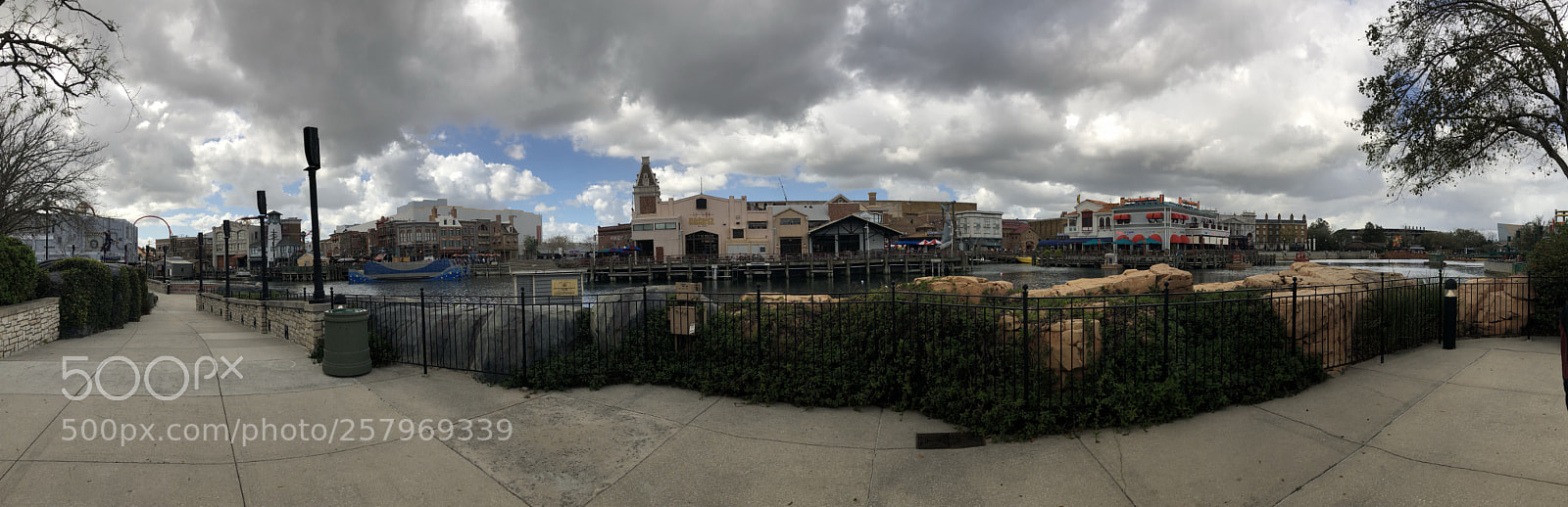 Apple iPhone 8 Plus sample photo. Sunny but cloudy photography