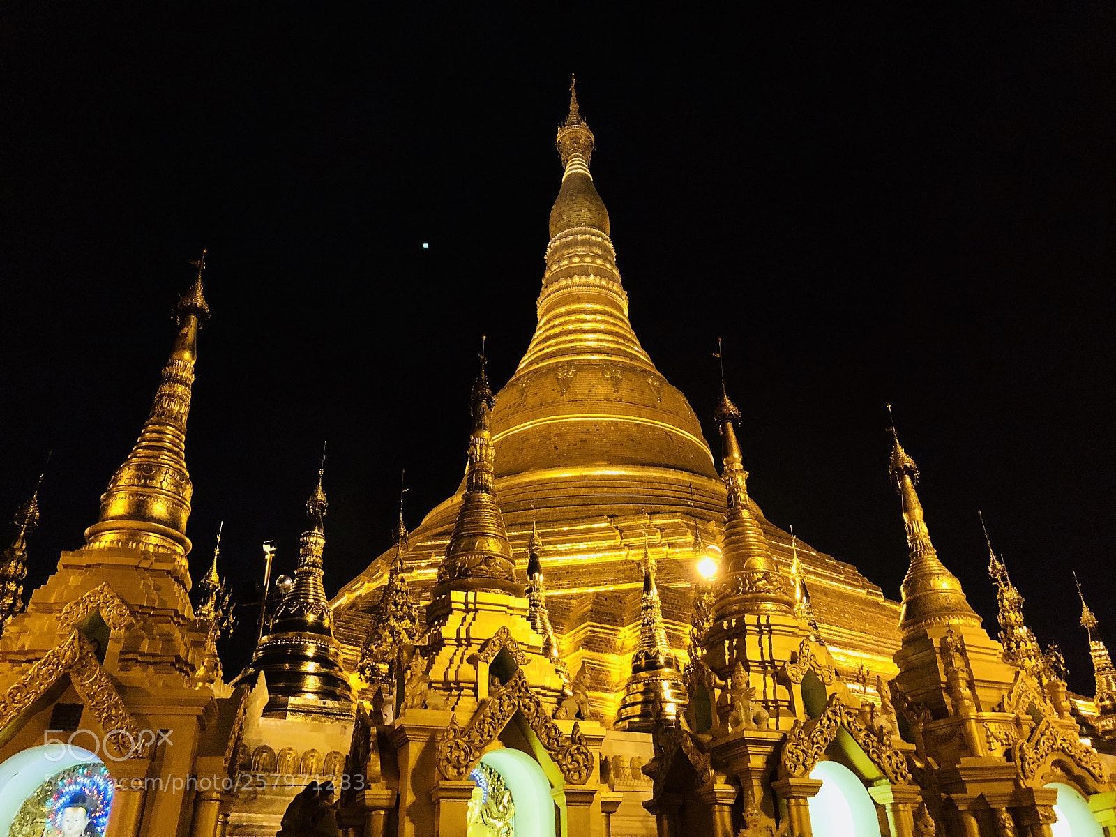 Apple iPhone X sample photo. Shwe dagon pagoda  photography