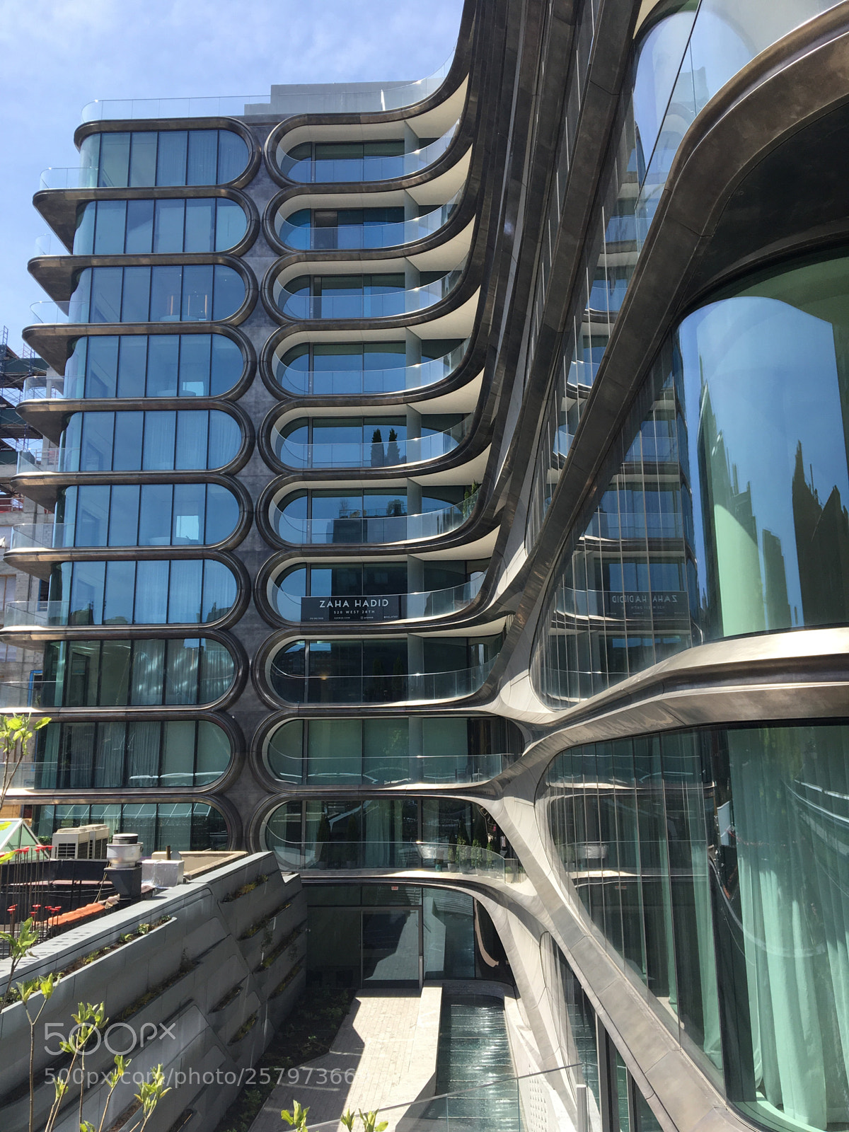 Apple iPhone 6s sample photo. Zaha hadid new york photography