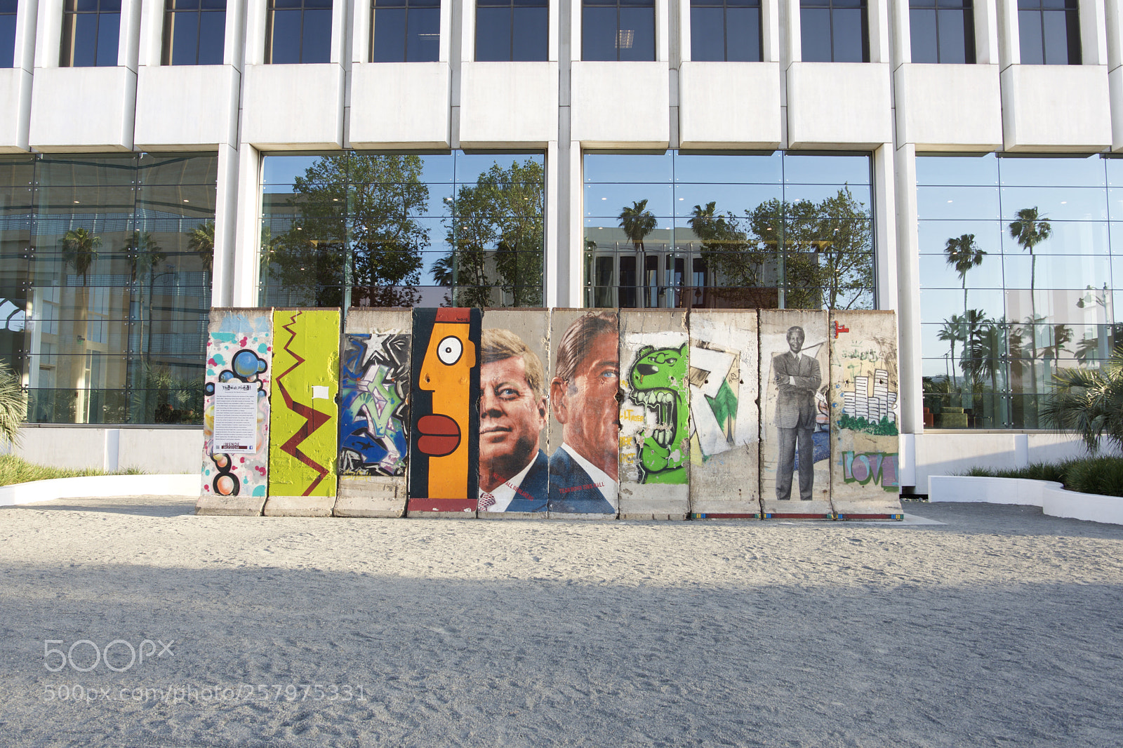 Nikon D7200 sample photo. Berlin wall photography