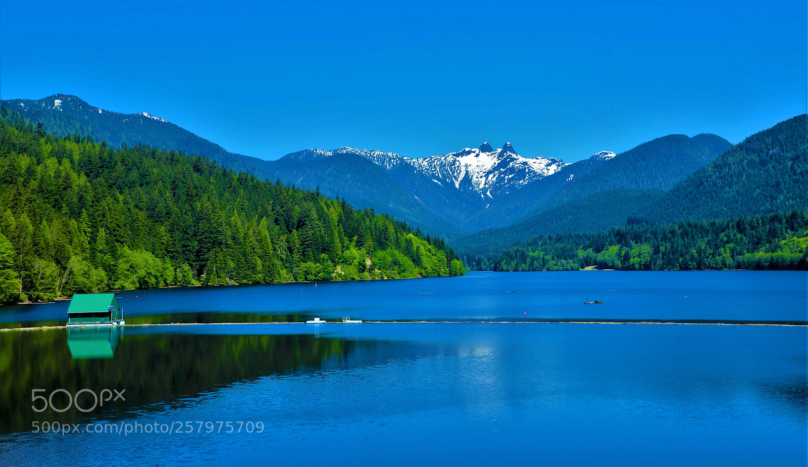 Canon EOS 6D Mark II sample photo. Capilano lake -- 卡皮拉诺湖，加拿大 photography
